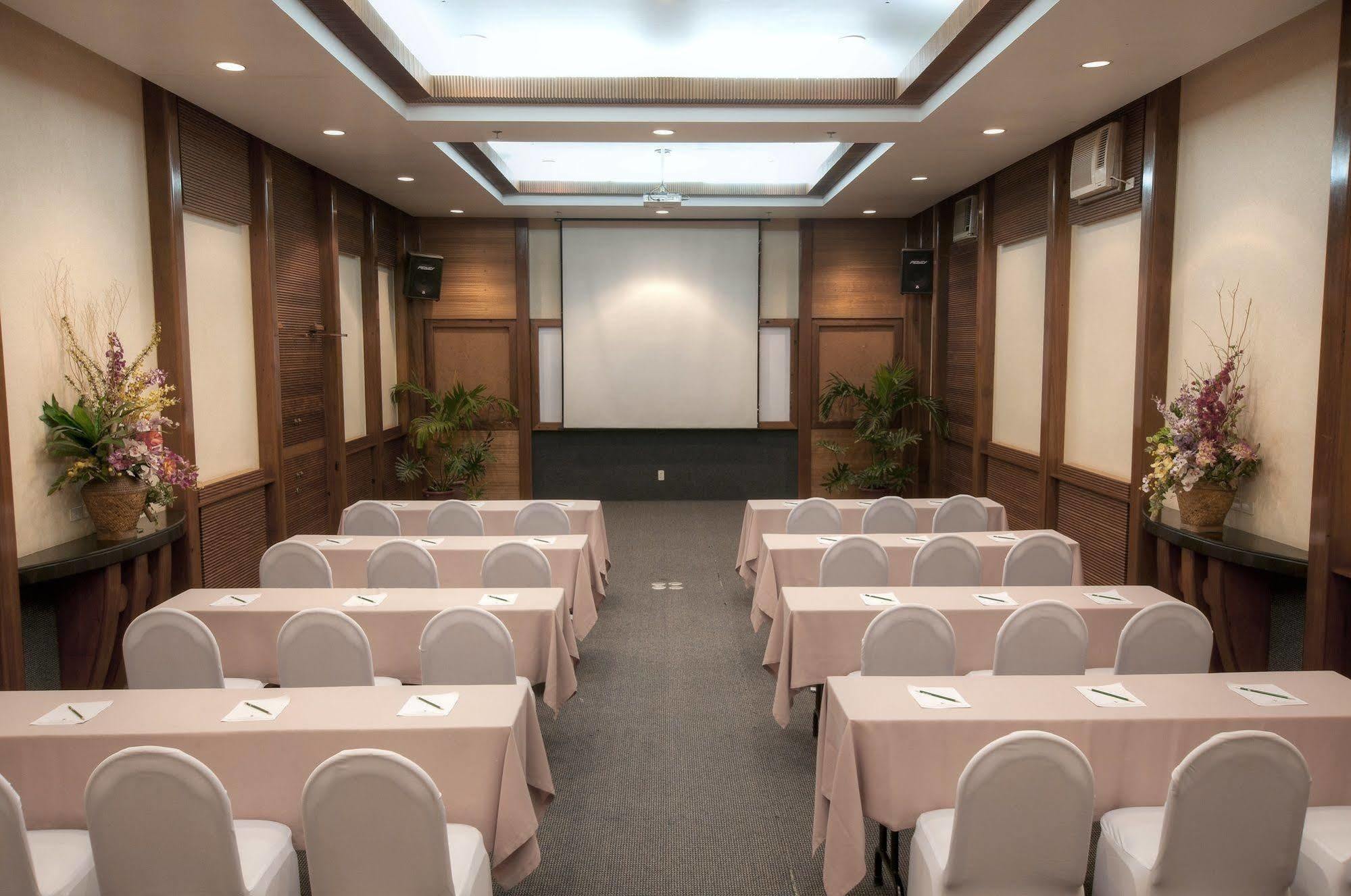 The Legend Palawan Hotel Puerto Princesa Ngoại thất bức ảnh